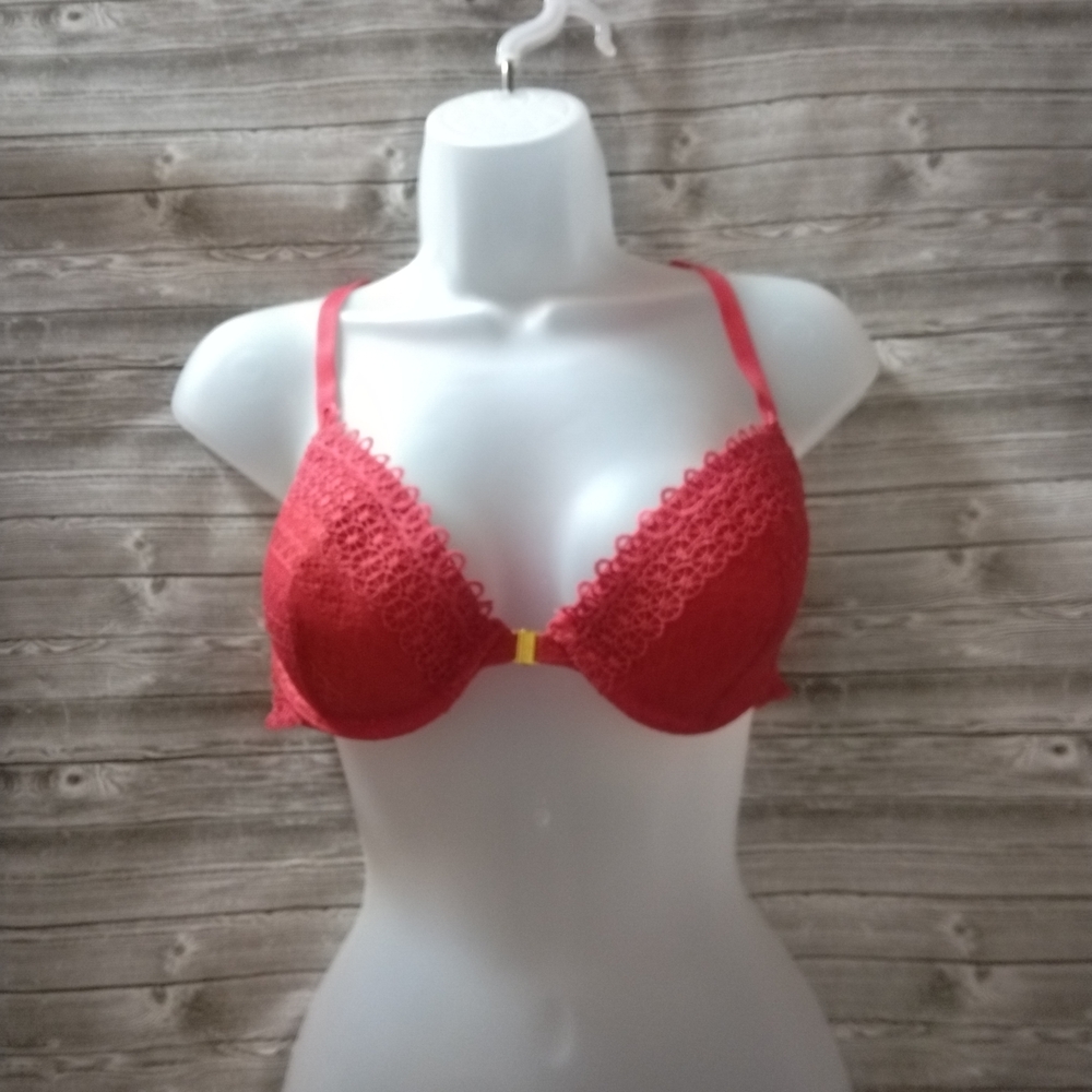 ✂️3/$15 Women Only Lingerie Lace Bra